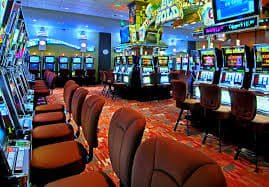 Mobile Slots Android iOS ဖုန်းဖြင့် 399slot Slot Games ကစားနေသောမြင်ကွင်း
